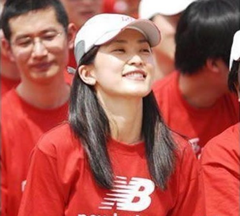 新百伦全球总公司的执行董事罗佩萍 新百伦全球总公司的执行董事罗佩萍