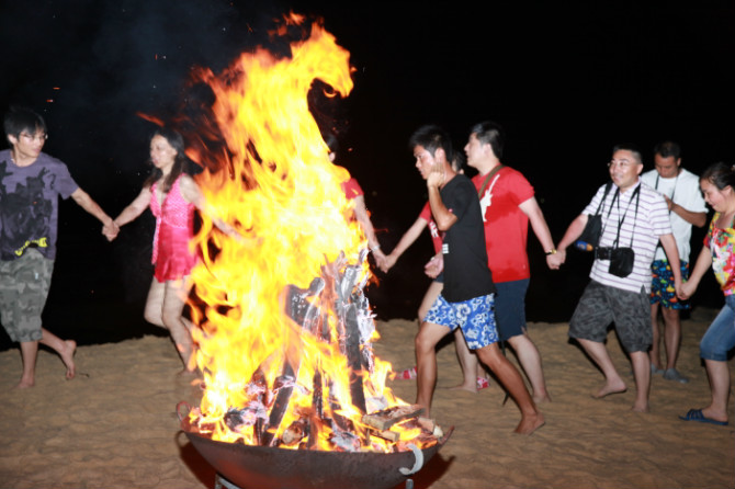 篝火晚会 篝火晚会